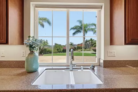 Kitchen - 5988 Black Rail Rd, Carlsbad, CA 92011 photo 3 of 5