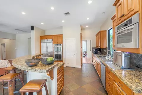 Kitchen - 3737 Cedar Vale Way, Fallbrook, CA 92028 photo 3 of 11
