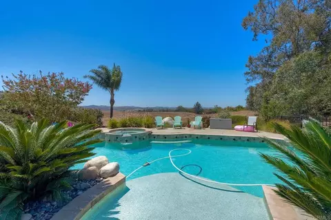 Exterior - 3737 Cedar Vale Way, Fallbrook, CA 92028 photo 4 of 16