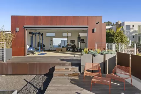 Exterior - 13675 Pine Needles Dr, Del Mar, CA 92014 photo 3 of 7
