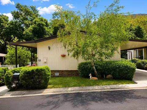 8975 Lawrence Welk Dr #438, Escondido, CA 92026