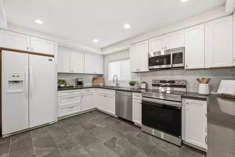 Kitchen - 11937 Bajada, San Diego, CA 92128 photo 1 of 2