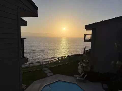 View/Area - 940 Sealane Dr #9, Encinitas, CA 92024 photo 3 of 6