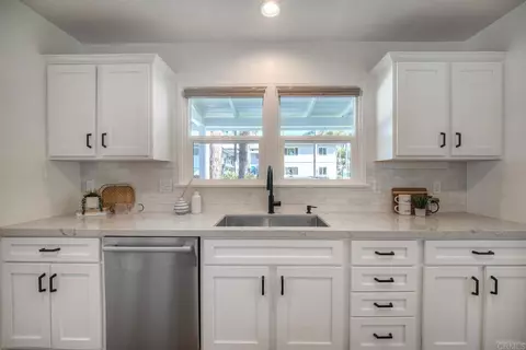 Kitchen - 503 N Nevada St, Oceanside, CA 92054 photo 3 of 5