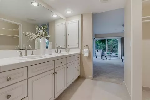 Bath - 3088 Skycrest Dr, Fallbrook, CA 92028 photo 1 of 7