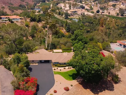 View/Area - 3088 Skycrest Dr, Fallbrook, CA 92028 photo 4 of 6