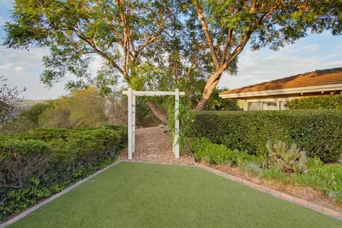 Exterior - 3088 Skycrest Dr, Fallbrook, CA 92028 photo 14 of 18