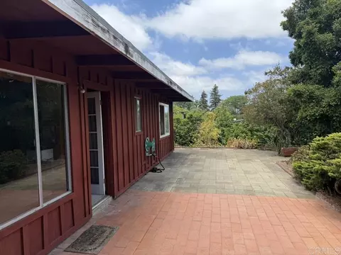 Exterior - 604 Rudd Rd, Vista, CA 92084 photo 4 of 21