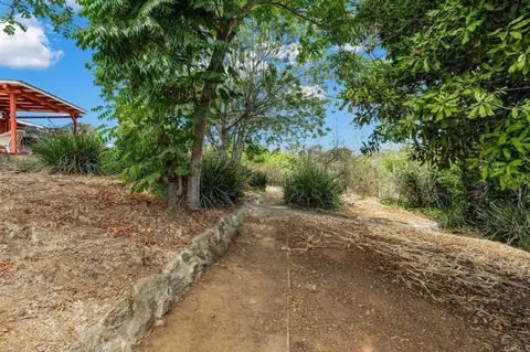 Exterior - 604 Rudd Rd, Vista, CA 92084 photo 16 of 21