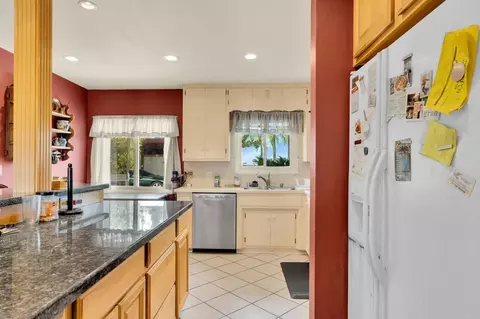 Kitchen - 604 Rudd Rd, Vista, CA 92084 photo 3 of 3