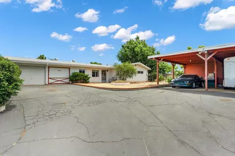 Exterior - 604 Rudd Rd, Vista, CA 92084 photo 1 of 21