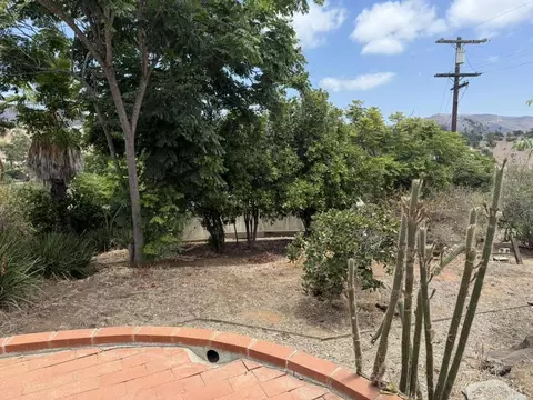 Exterior - 604 Rudd Rd, Vista, CA 92084 photo 3 of 21