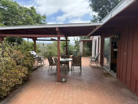 Exterior - 604 Rudd Rd, Vista, CA 92084 photo 5 of 21