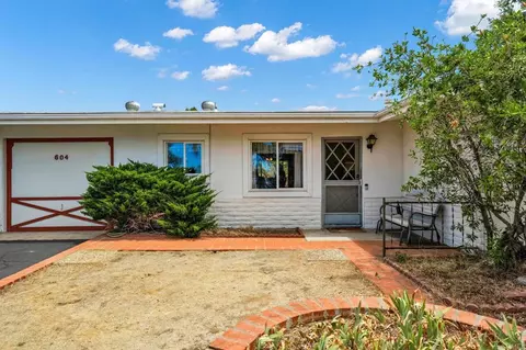Exterior - 604 Rudd Rd, Vista, CA 92084 photo 19 of 21