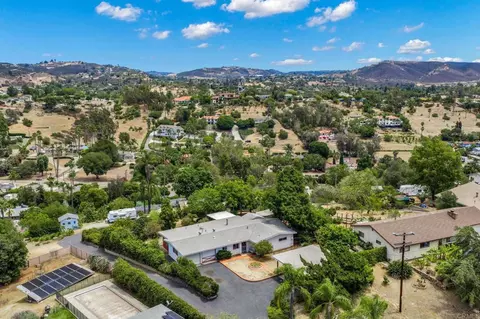 View/Area - 604 Rudd Rd, Vista, CA 92084 photo 14 of 14