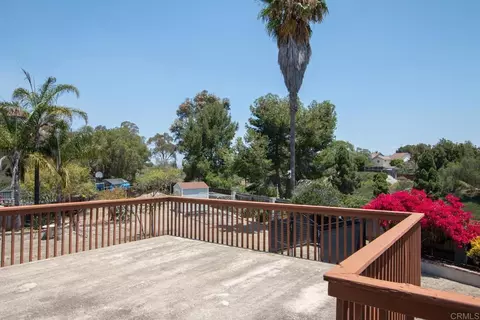 Exterior - 1417 Grey Oaks Ct, Oceanside, CA 92056 photo 4 of 13