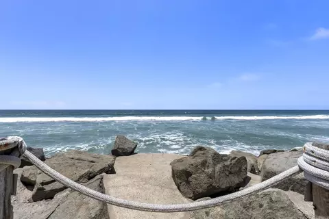 View/Area - 1445 S Pacific St #D, Oceanside, CA 92054 photo 5 of 11
