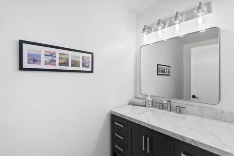 Bath - 1445 S Pacific St #D, Oceanside, CA 92054 photo 1 of 3