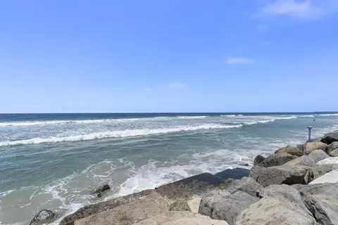 View/Area - 1445 S Pacific St #D, Oceanside, CA 92054 photo 7 of 11