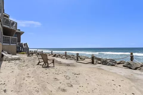 Exterior - 1445 S Pacific St #D, Oceanside, CA 92054 photo 2 of 8