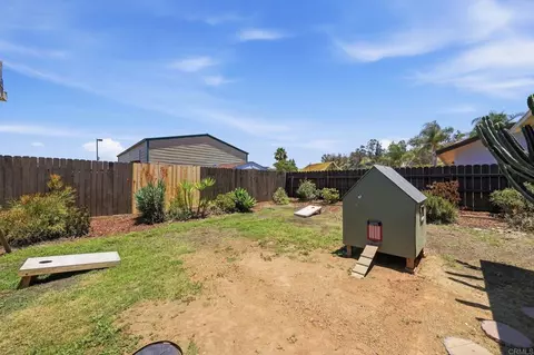 Exterior - 10350 El Toro Ln, Santee, CA 92071 photo 5 of 10