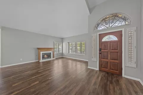 Living - 43870 Gatewood Way, Temecula, CA 92592 photo 3 of 5