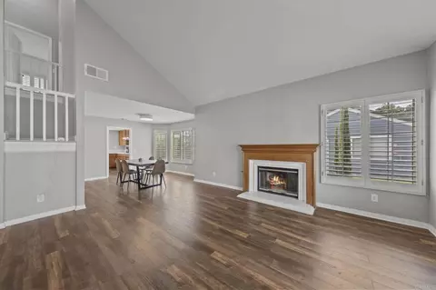 Living - 43870 Gatewood Way, Temecula, CA 92592 photo 2 of 5