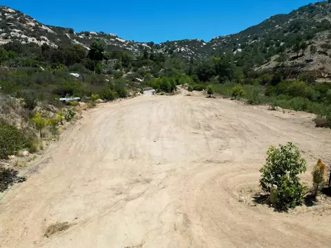 5589 Rainbow Creek Rd, Fallbrook, CA 92028 photo 2