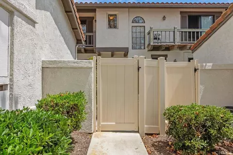 Exterior - 6890 Peach Tree Rd, Carlsbad, CA 92011 photo 12 of 13