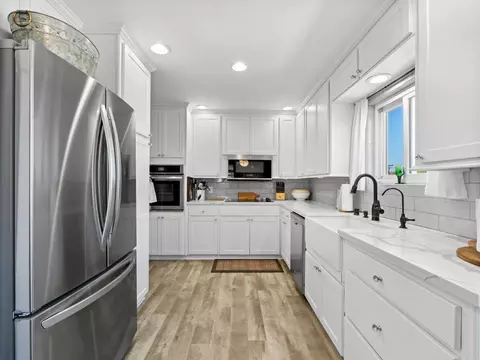 Kitchen - 7921 Cinnabar Dr, La Mesa, CA 91941 photo 2 of 5