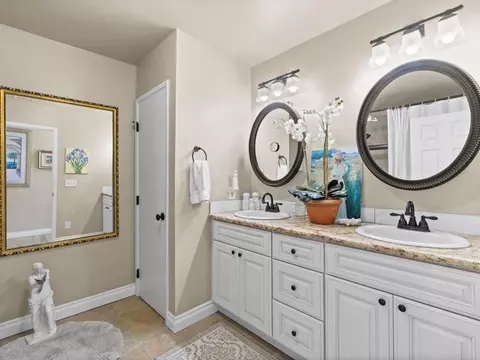 Bath - 7921 Cinnabar Dr, La Mesa, CA 91941 photo 3 of 5