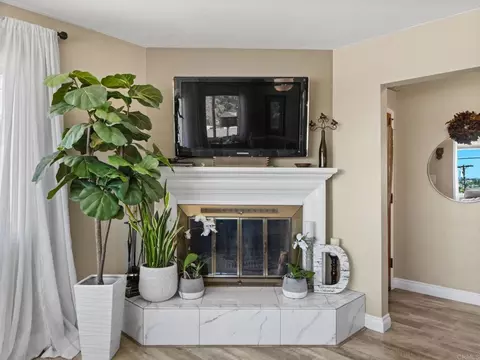 Living - 7921 Cinnabar Dr, La Mesa, CA 91941 photo 4 of 5
