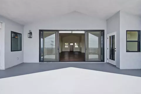 Exterior - 4344 Summit Dr, La Mesa, CA 91941 photo 3 of 7