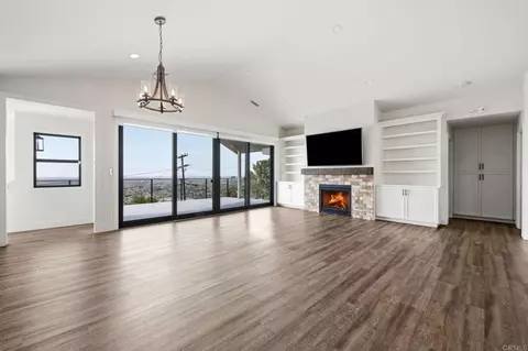 Living - 4344 Summit Dr, La Mesa, CA 91941 photo 5 of 11