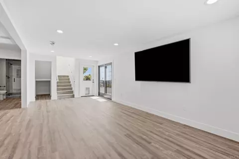 Living - 4344 Summit Dr, La Mesa, CA 91941 photo 10 of 11