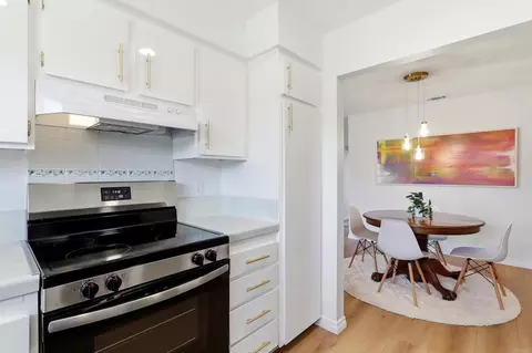 Kitchen - 1039 Plover Way, Oceanside, CA 92057 photo 1 of 4