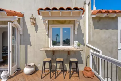 Exterior - 403 S Horne St, Oceanside, CA 92054 photo 6 of 13