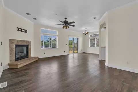 Living - 441 Rancho Santa Fe Rd, Encinitas, CA 92024 photo 1 of 9