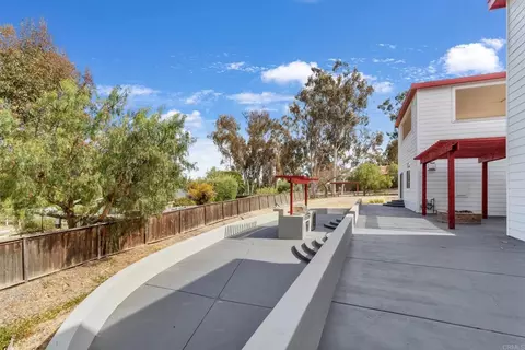Exterior - 441 Rancho Santa Fe Rd, Encinitas, CA 92024 photo 7 of 18