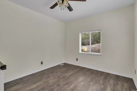 Bedroom - 441 Rancho Santa Fe Rd, Encinitas, CA 92024 photo 4 of 4