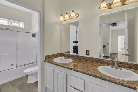 Bath - 441 Rancho Santa Fe Rd, Encinitas, CA 92024 photo 4 of 6