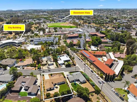 View/Area - 212 Casper Ln, Vista, CA 92084 photo 4 of 15