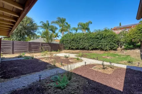 Exterior - 935 Tanya Ln, Fallbrook, CA 92028 photo 7 of 8