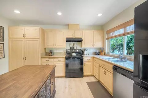 Kitchen - 935 Tanya Ln, Fallbrook, CA 92028 photo 3 of 5