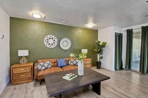 Living - 935 Tanya Ln, Fallbrook, CA 92028 photo 3 of 3