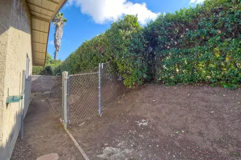 Exterior - 935 Tanya Ln, Fallbrook, CA 92028 photo 8 of 8