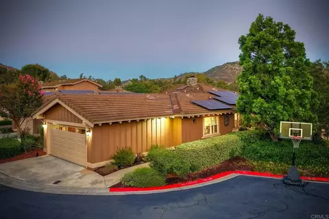 8507 Circle R Course Ln, Escondido, CA 92026