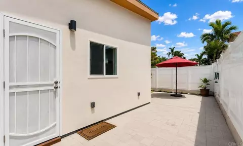Exterior - 2016 Winchester St, Oceanside, CA 92054 photo 4 of 5