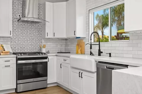 Kitchen - 2016 Winchester St, Oceanside, CA 92054 photo 2 of 4