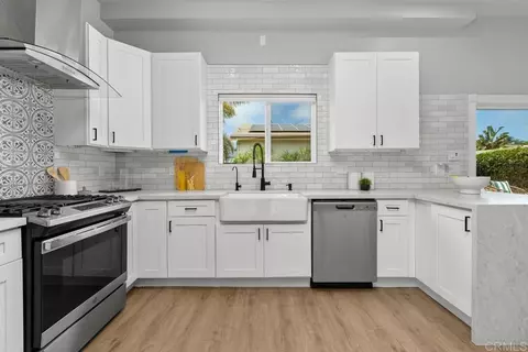 Kitchen - 2016 Winchester St, Oceanside, CA 92054 photo 1 of 4